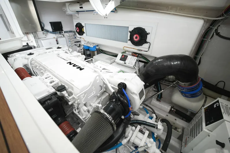 Hour Time Yacht Photos Pics 