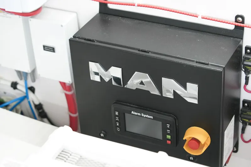 Hour Time Yacht Photos Pics 