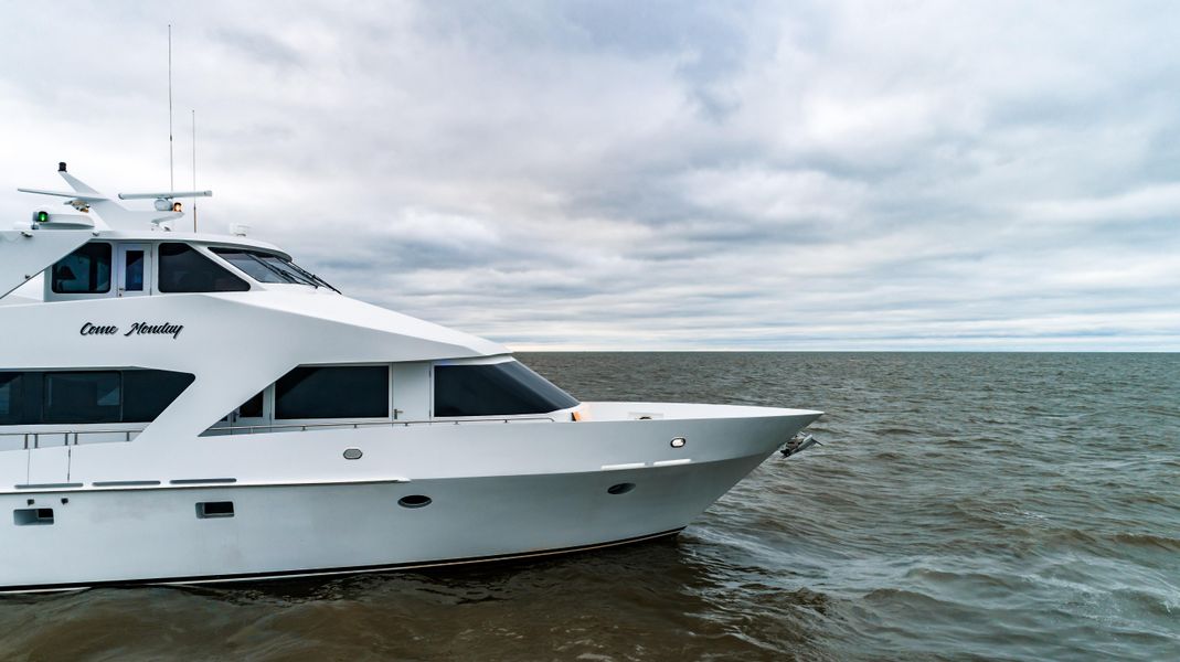2003 Breaux Brothers Enclosed Bridge Cockpit