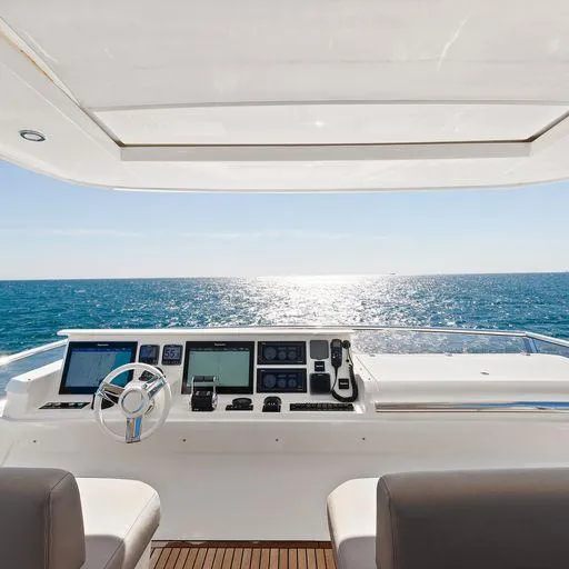The Good Life Yacht Photos Pics Prestige 75 yacht helm station with ocean view, 2015 model.