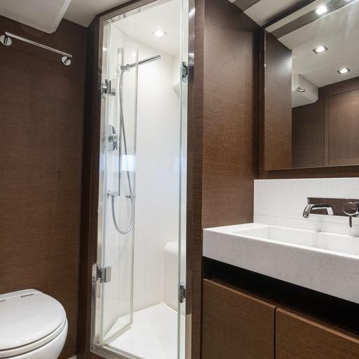 2015 Prestige 75 