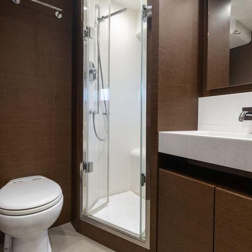 2015 Prestige 75 
