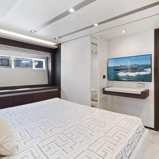 2015 Prestige 75 