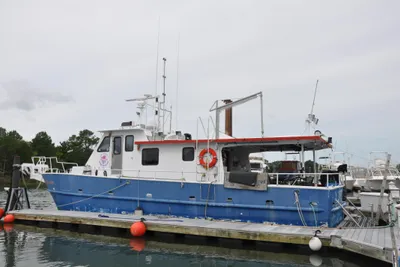 Rodriquez 50 Pilothouse