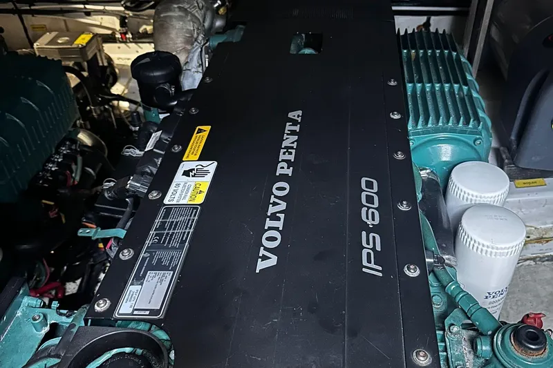 Encore Yacht Photos Pics Volvo Penta IPS 600 engine in 2015 Azimut 55S yacht.