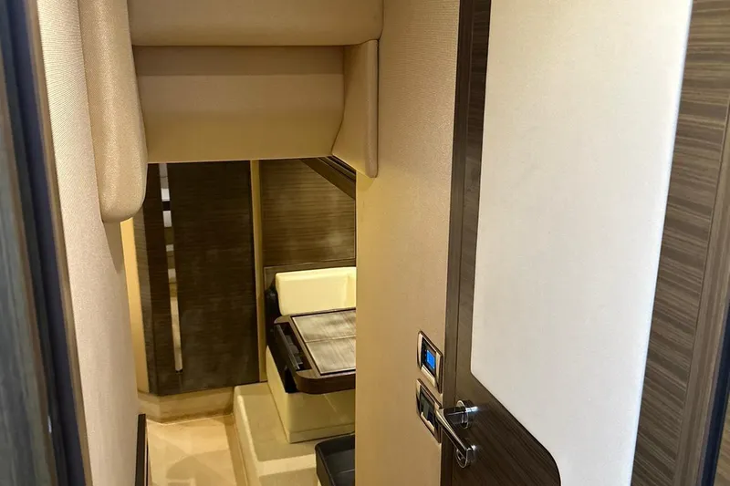 Encore Yacht Photos Pics Interior of 2015 Azimut 55S yacht, featuring modern design and luxurious materials.