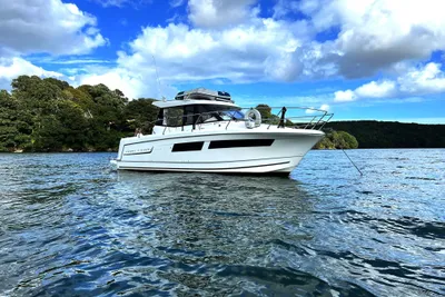 2013 Jeanneau Merry Fisher 855