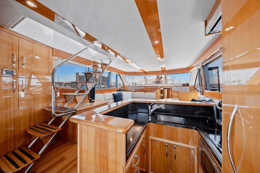 2010 Maritimo 48