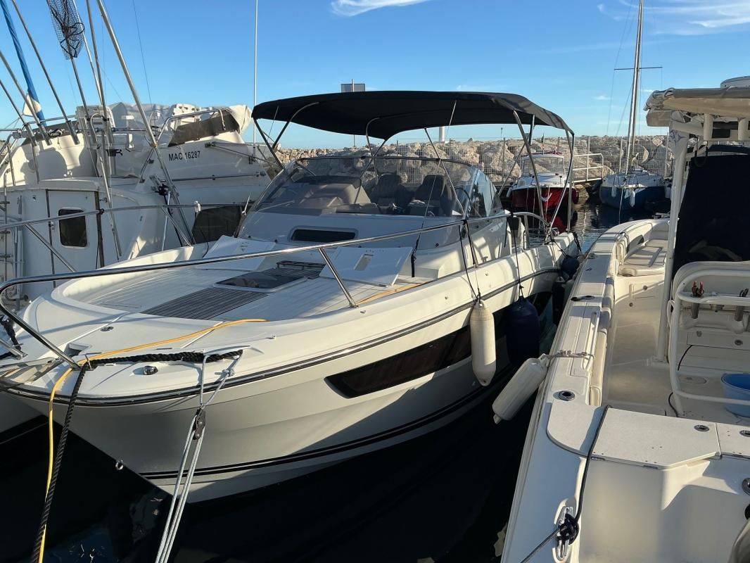 2021 Jeanneau Cap Camarat 9.0 WA