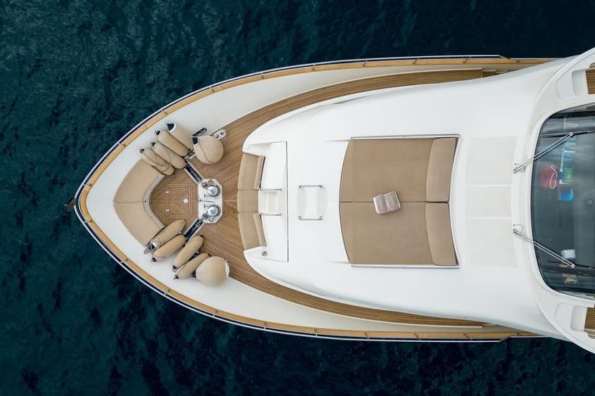 2010 Ferretti Yachts 86 