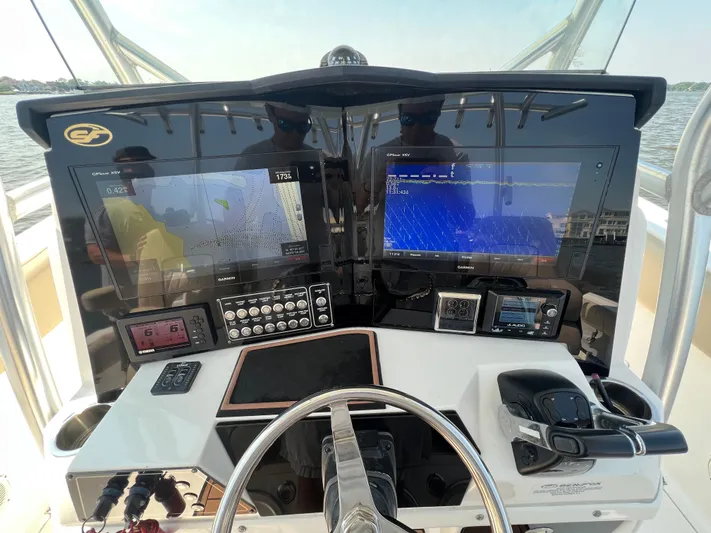 The Tonto Yacht Photos Pics 