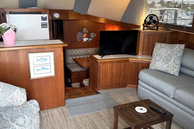 Diana Marie Yacht Photos Pics 