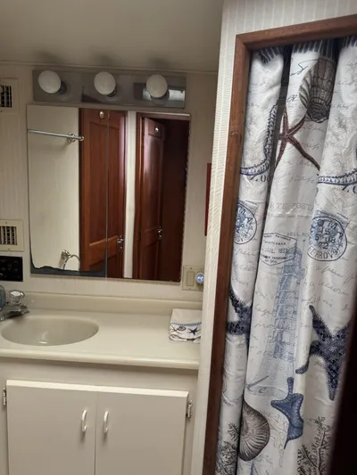 Diana Marie Yacht Photos Pics 