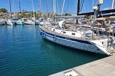 Hallberg-Rassy 46