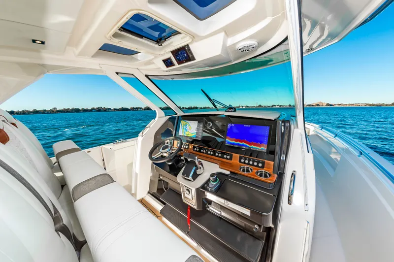 Natalee Yacht Photos Pics 