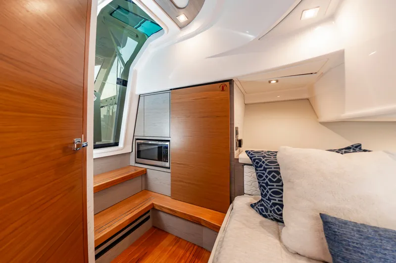 Natalee Yacht Photos Pics 