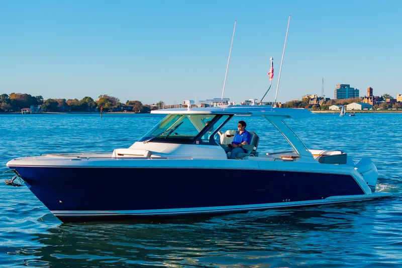 Natalee Yacht Photos Pics 