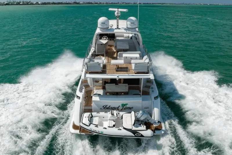 Island Time Yacht Photos Pics 