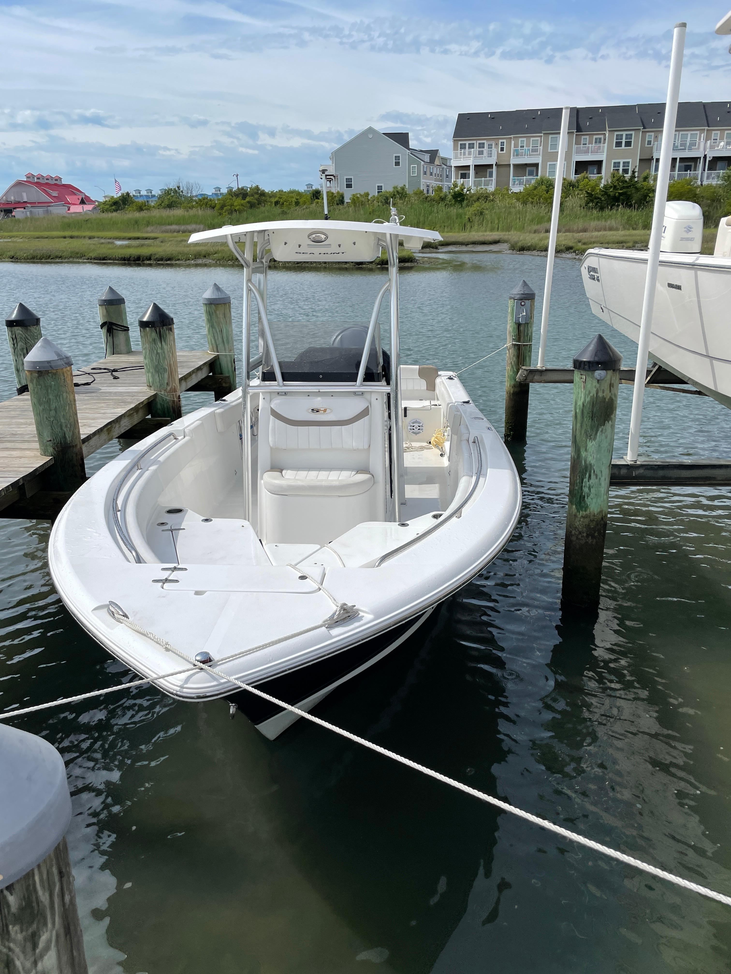 2012 Sea Hunt Center Console Centre Console for sale YachtWorld
