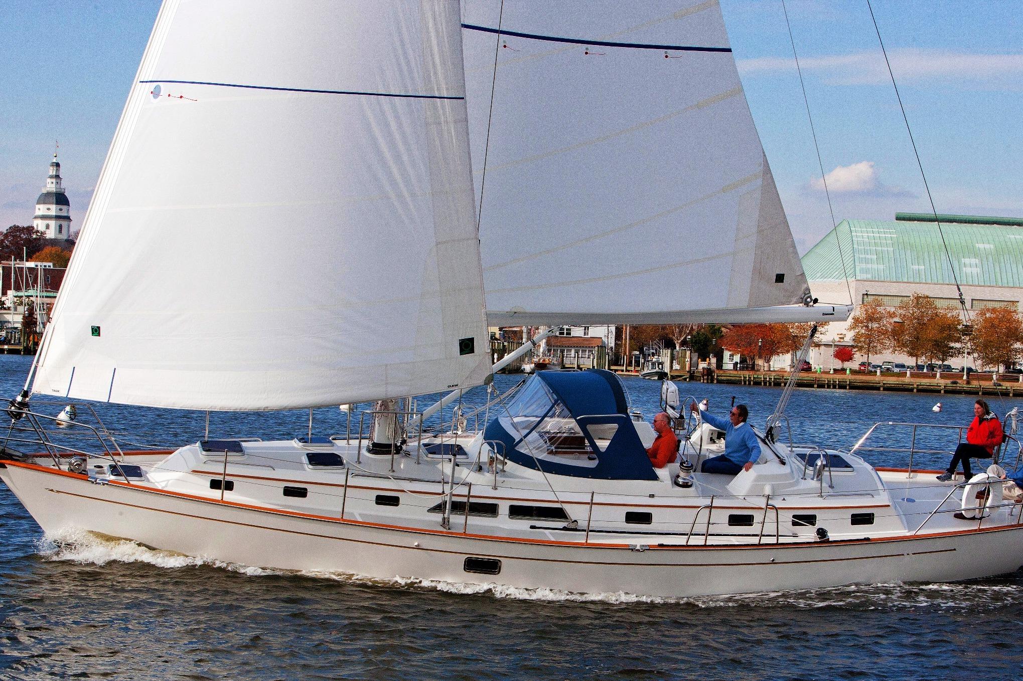 Passport 470 Center Cockpit