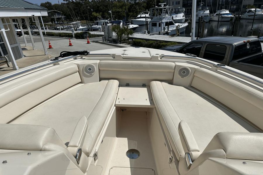 2018 Grady-White 325 Freedom