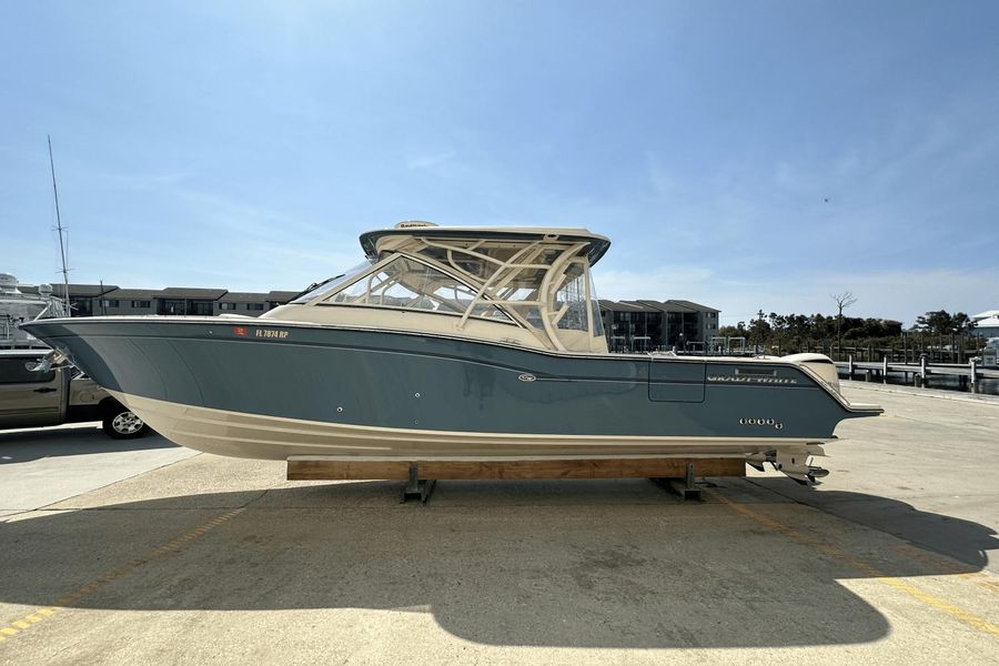 2018 Grady-White 325 Freedom