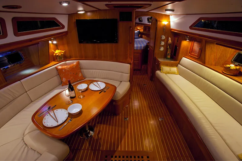 Sirius Yacht Photos Pics Luxurious interior of a 2011 Passport 470 Center Cockpit yacht.