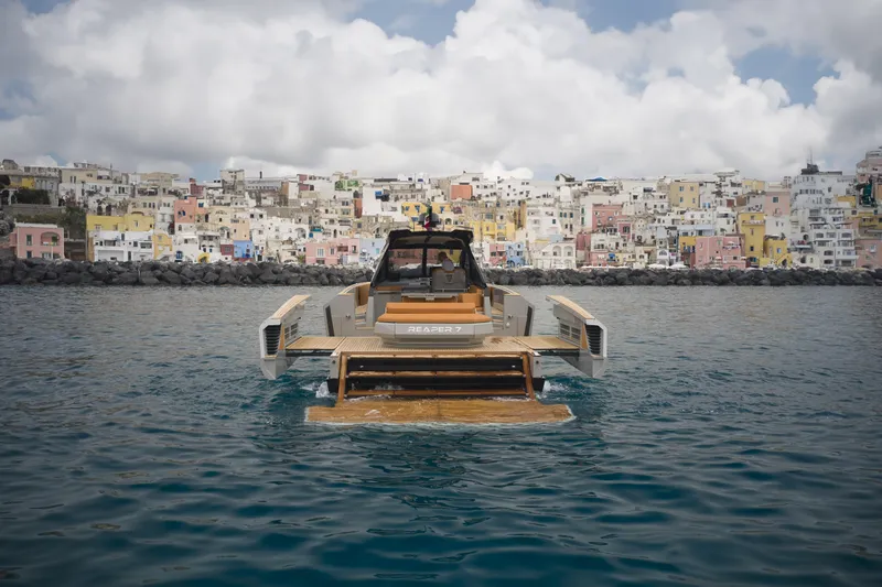 Reaper 7 Yacht Photos Pics 