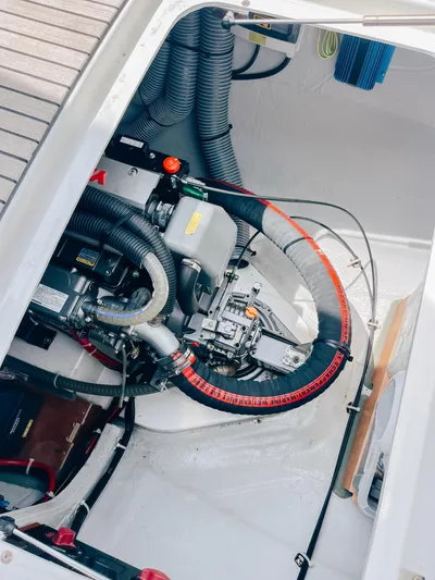 Cloud II Yacht Photos Pics 