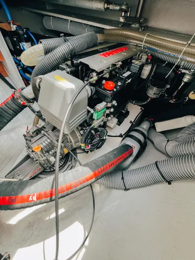 Cloud II Yacht Photos Pics 