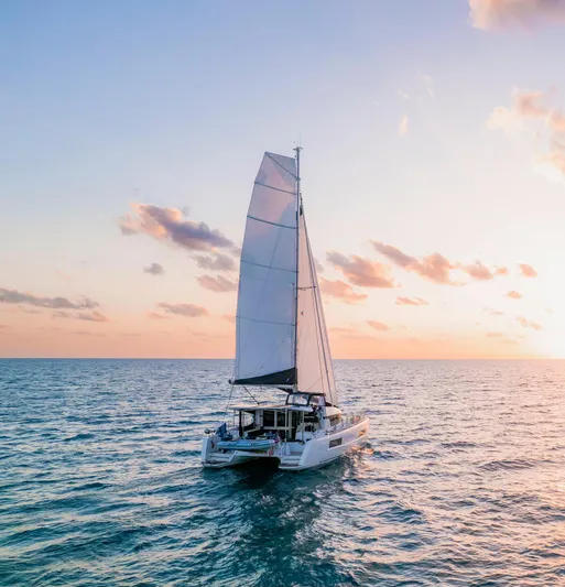 Cloud II Yacht Photos Pics 