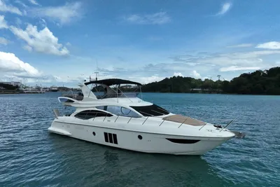 Azimut 58