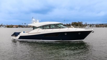 2017 53' Tiara Yachts-C53 Coupe Newport Beach, CA, US