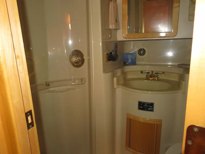 Just Us Yacht Photos Pics 