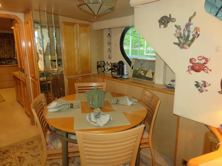 Just Us Yacht Photos Pics 