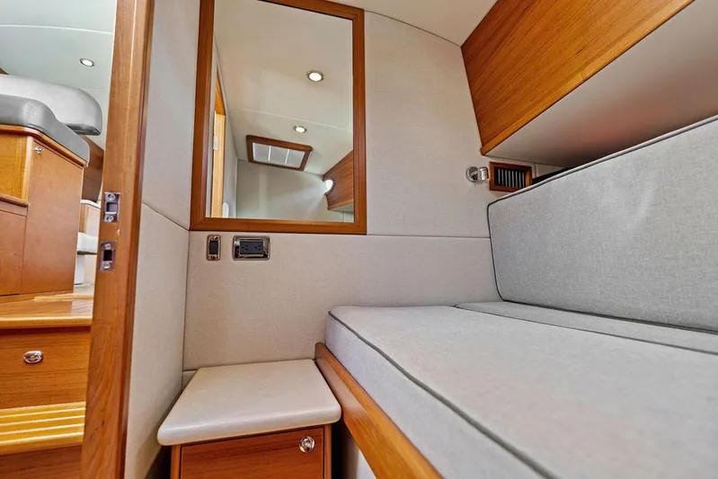 Tutto Bene Yacht Photos Pics 