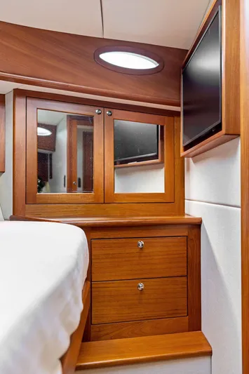 Tutto Bene Yacht Photos Pics 