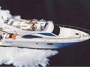 2004 Ferretti Yachts Ferretti 590