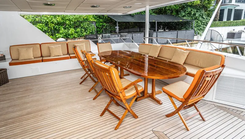 Le Montrachet Yacht Photos Pics 