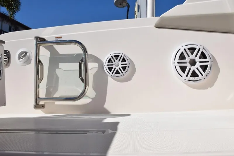 Erika Ray Yacht Photos Pics Extra stereo JL Audio in cockpit