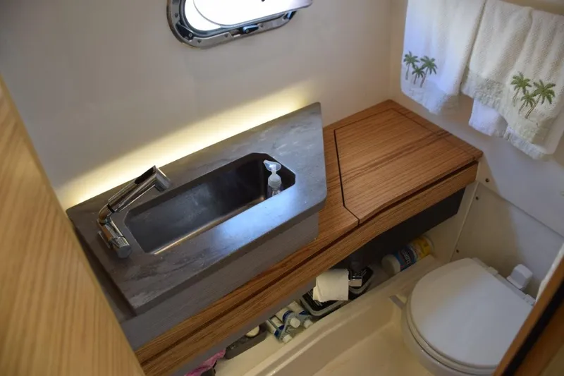 Erika Ray Yacht Photos Pics Enclosed head with vanity and portlight