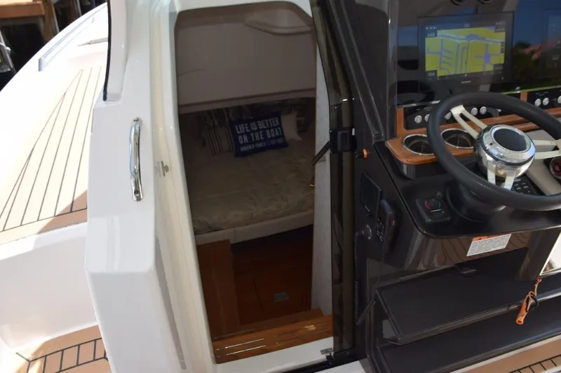 Erika Ray Yacht Photos Pics Cabin entry with safety handles