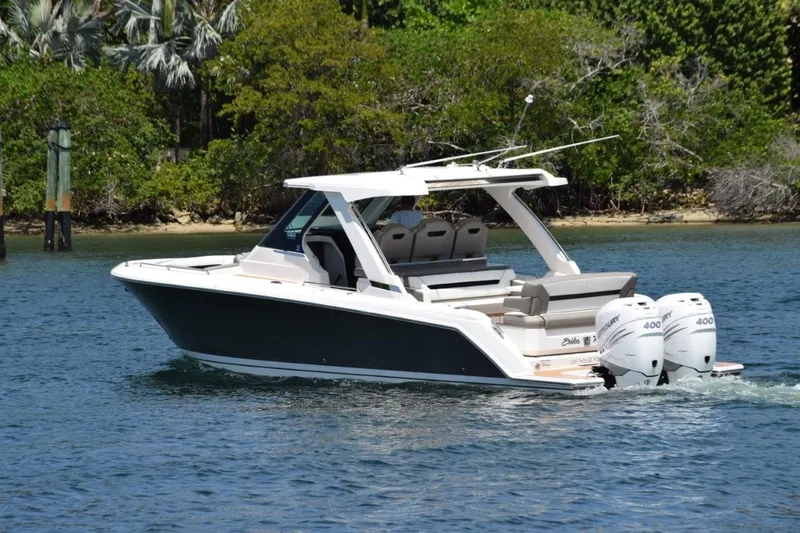 Erika Ray Yacht Photos Pics Port side view