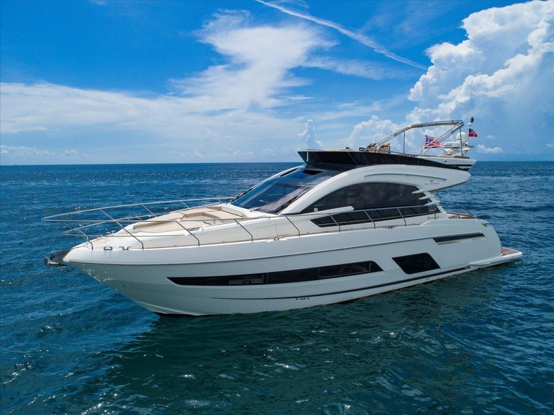 2017 Fairline 53