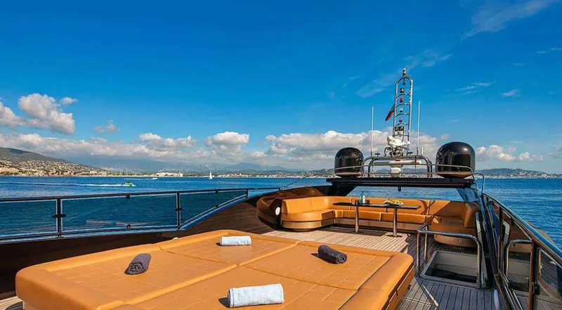Claremont Yacht Photos Pics 