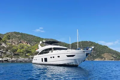 Princess 82