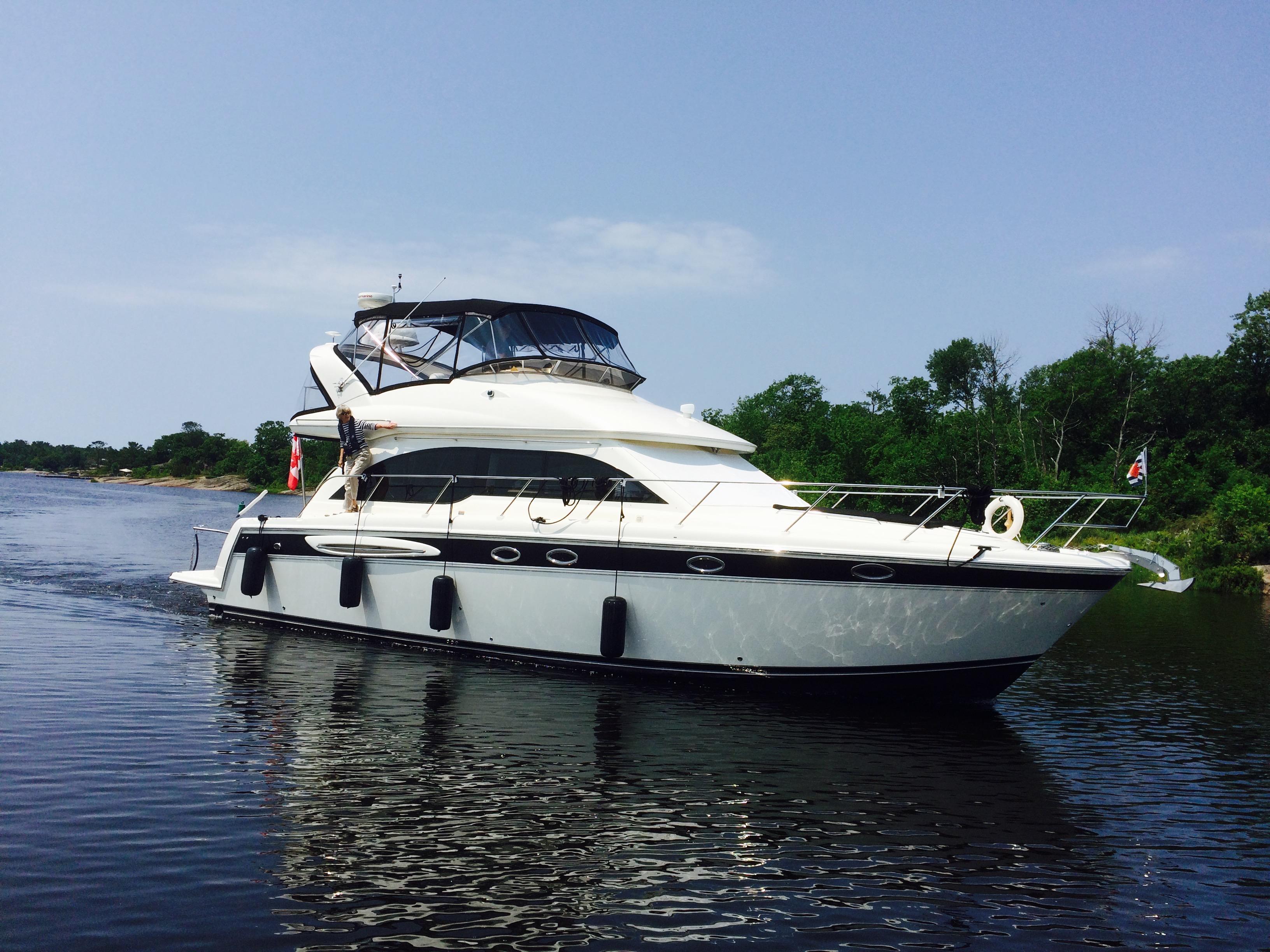 2005 Meridian 411 Sedan Motor Yachts for sale - YachtWorld