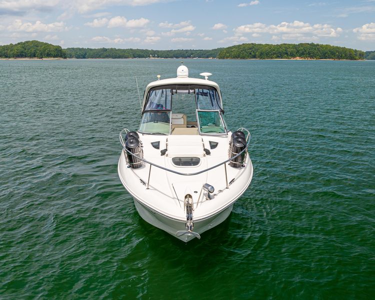 2012 Sea Ray 330 Sundancer