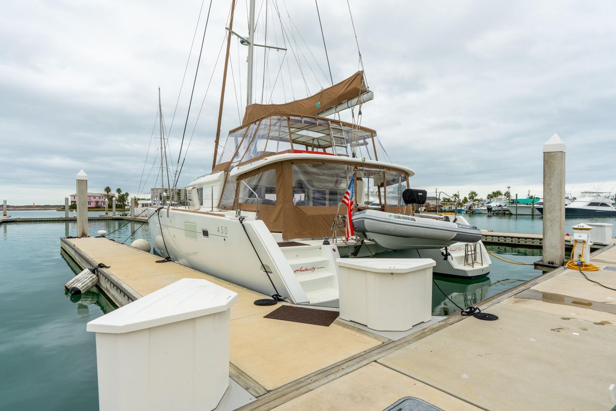 2013 Lagoon 45 