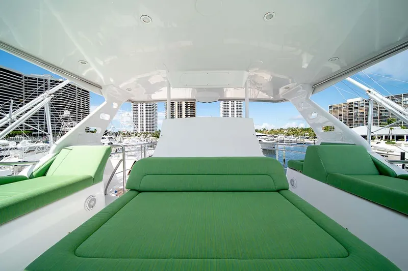 Silky Yacht Photos Pics 